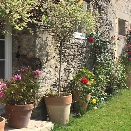 Chez Thomas 7 Route Du Monde Ancien Bed & Breakfast Saint-Georges-D'Aunay Exterior photo